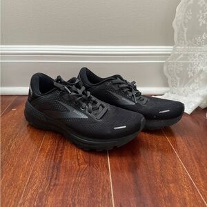 Brooks Jet Black Running Shoes